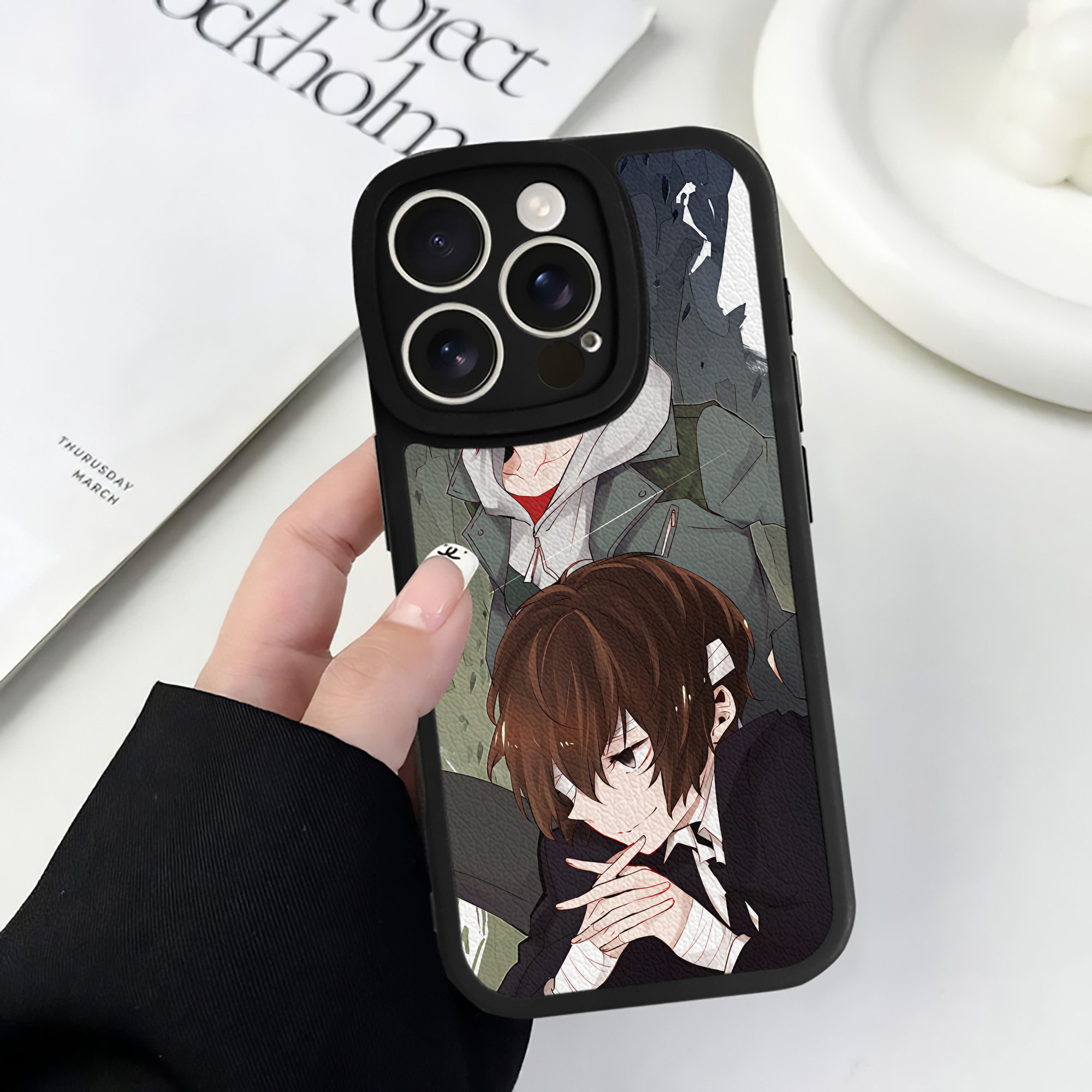 （画像用） 文豪ストレイドッグス Bungo Stray Dogs 【iPhone 16シリーズ対応】シリコンスマホケース（レザー調） 材質：シリコン